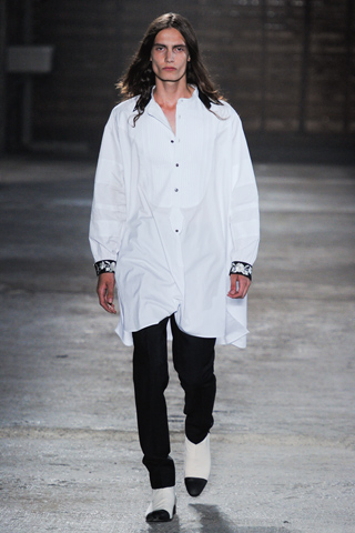 Alexander McQueen / - 2012